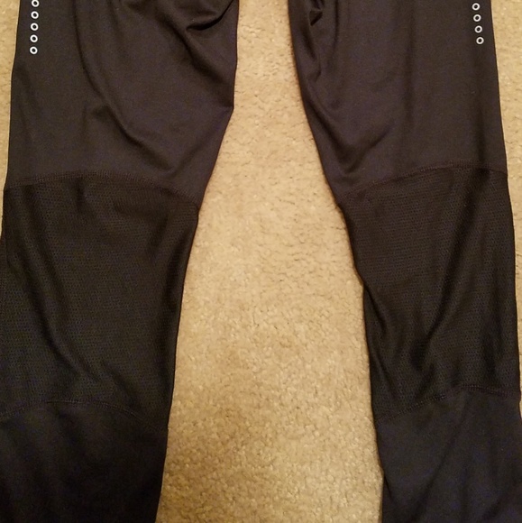 🖤Nike Dri Fit Capris - Picture 6 of 6